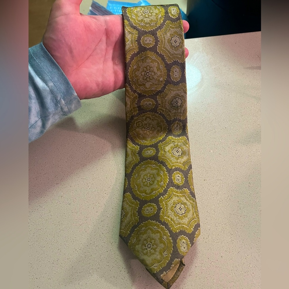 Authentic DIOR Green Patterned Tie - Picture 4 of 4